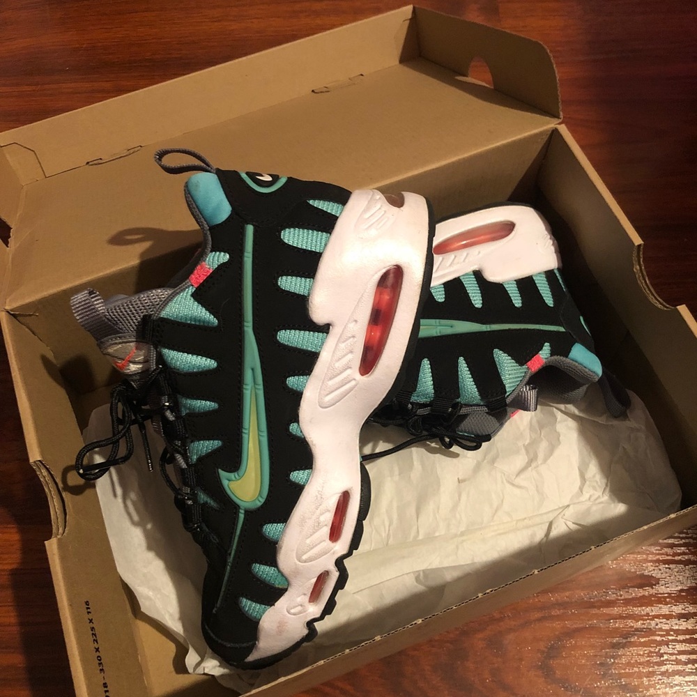 BRAND NEW NIKE MAX NM (GS)